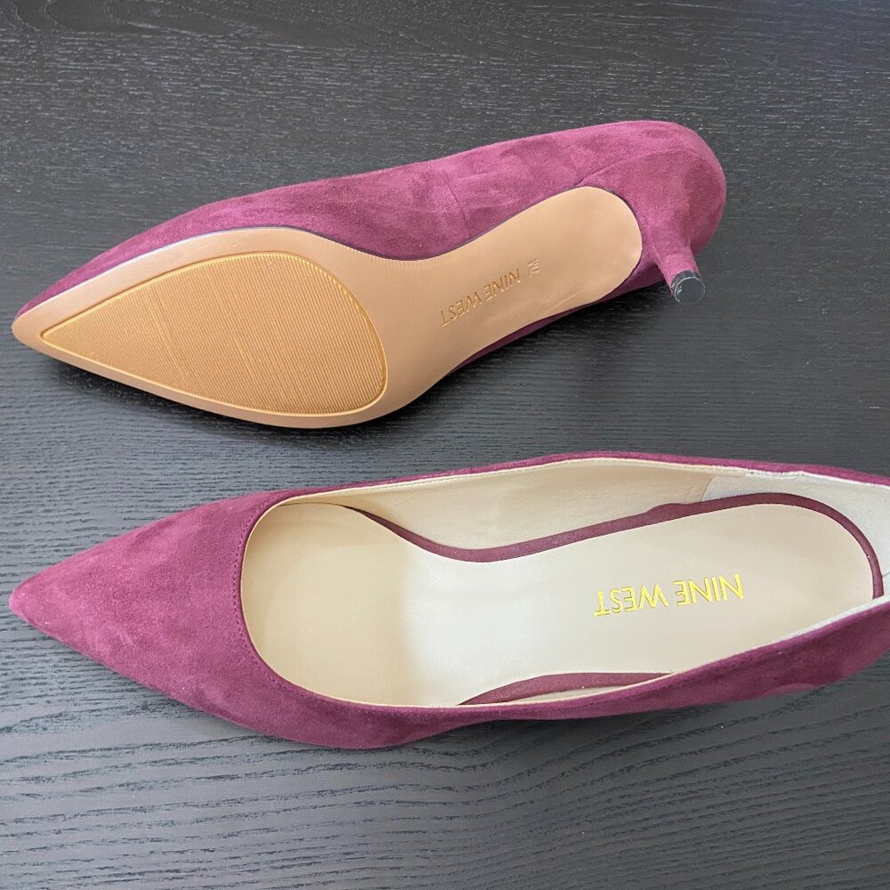 Women's Nine West Pointy Toe Pumps, Faux Suede Maroon Heels, size 7